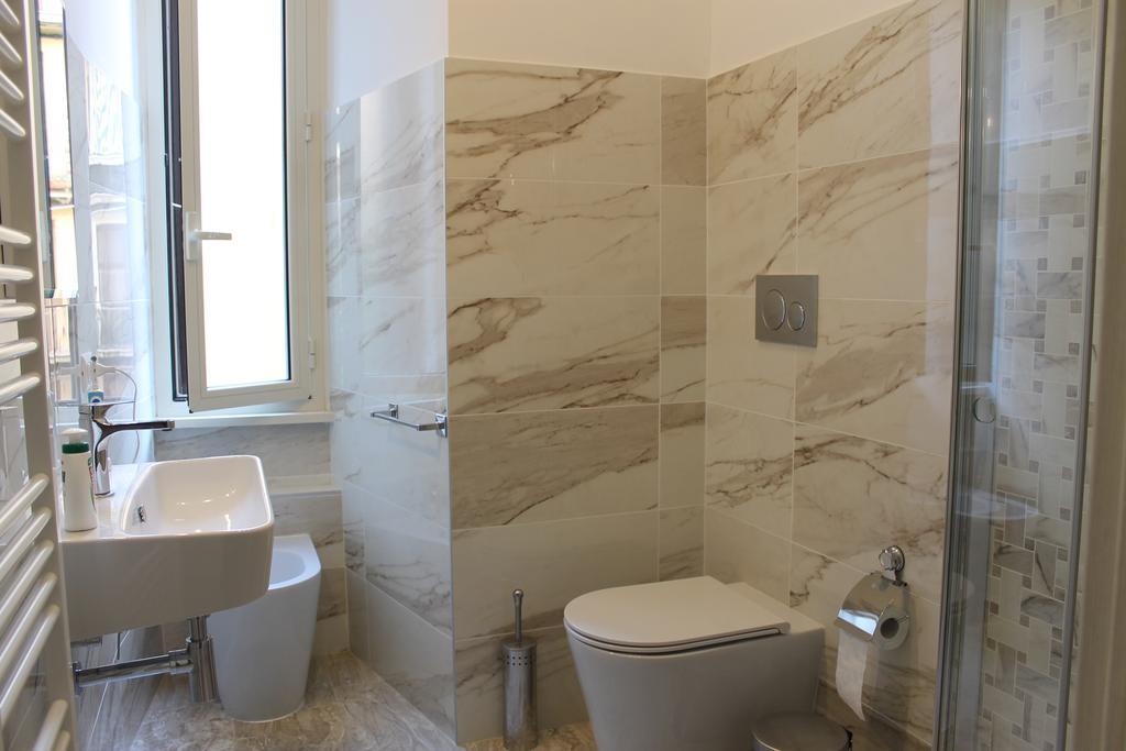 Termini Station Apartment Ai Due Cortili Presso Le Mura Aureliane Roma Exterior foto